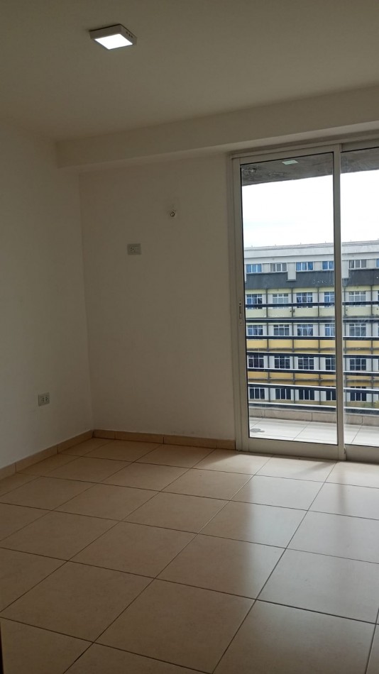 Av. MATE DE LUNA AL 1500