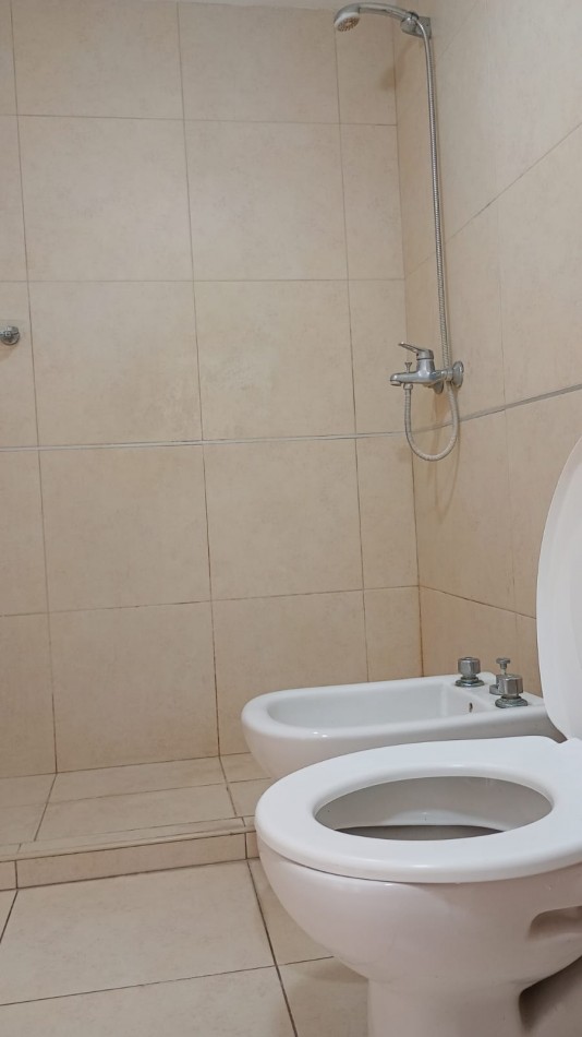 Av. MATE DE LUNA AL 1500