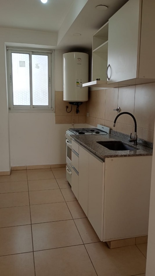 Av. MATE DE LUNA AL 1500