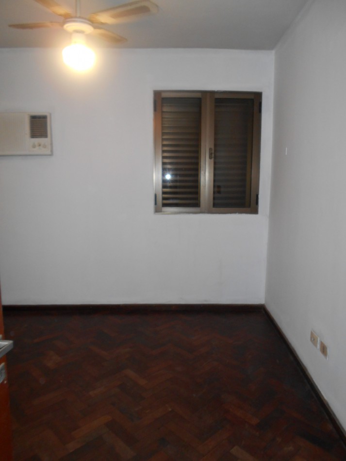 Av Salta no 137 Piso 5 Depto A